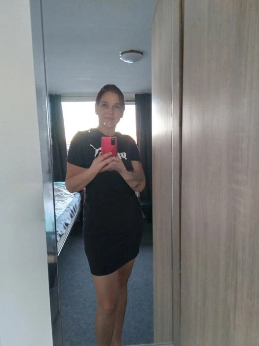 Eva, Escort, Arnhem