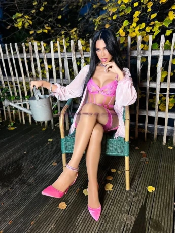 Dayane Alves — 11 / 12