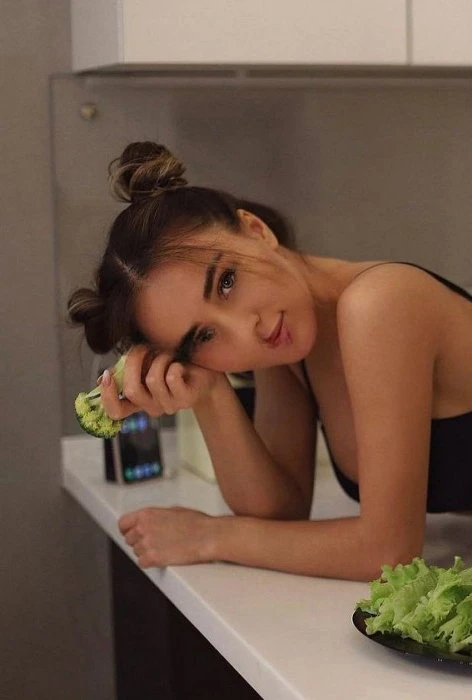 Dasha — 2 / 3