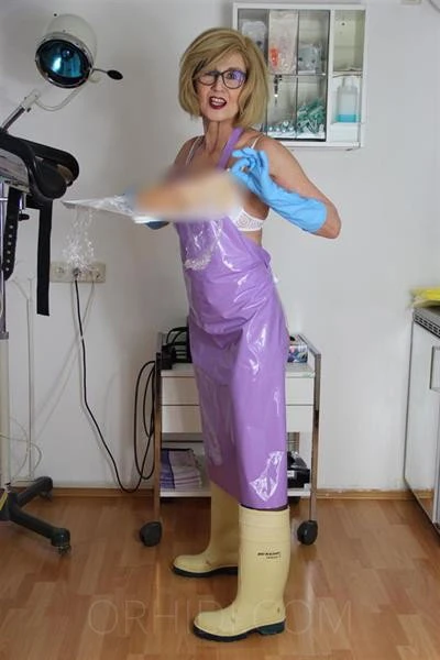 LADY JOHANNA HORN/ SYRKAY - DOMINANZ/KLINIK — 2 / 3
