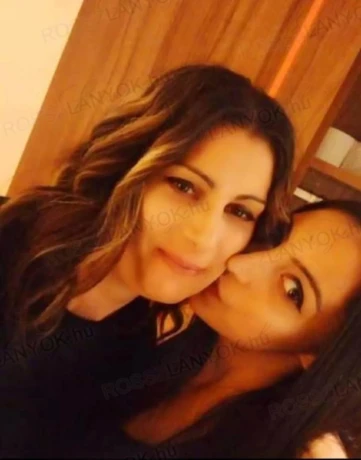 Alicia Und Sziszi — 2 / 6