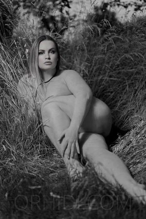 Nika - Mega Naturbusen! — 3 / 4
