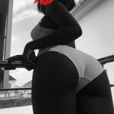 Larissa, Escort, Kampala