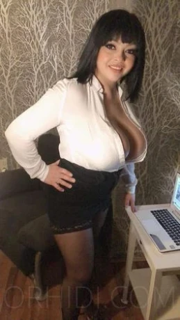 Busenwunder Larisa - Ganz Neu in deiner Stadt! — 5 / 6