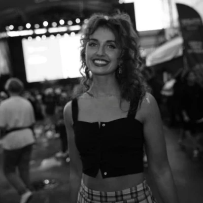 Yliya, Escort, Bologna