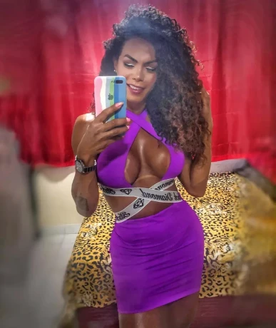 Emilly Bruni — 19 / 20