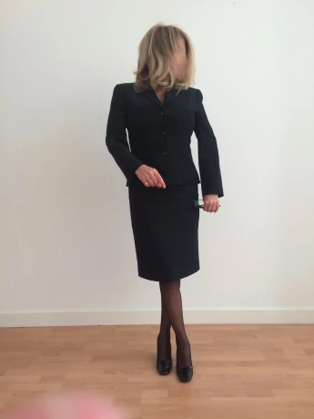 Iona Gerber — 13 / 18