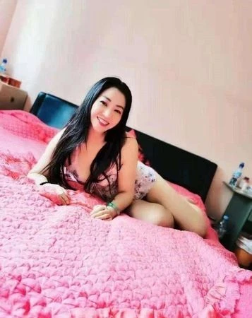 Lili, Escort, Bochum