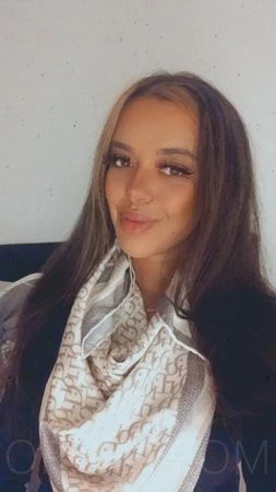 Adelina — 6 / 7