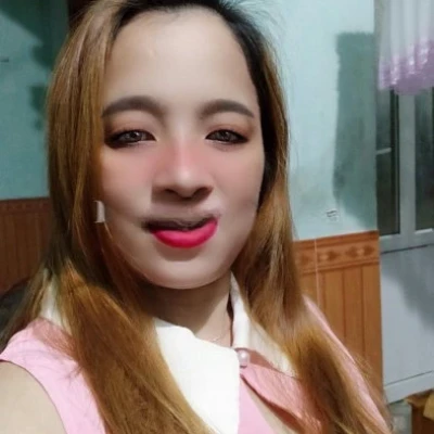 Anna, Escort, Ahmadi