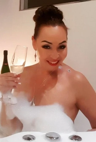 Laura Goddessoftouch — 8 / 12