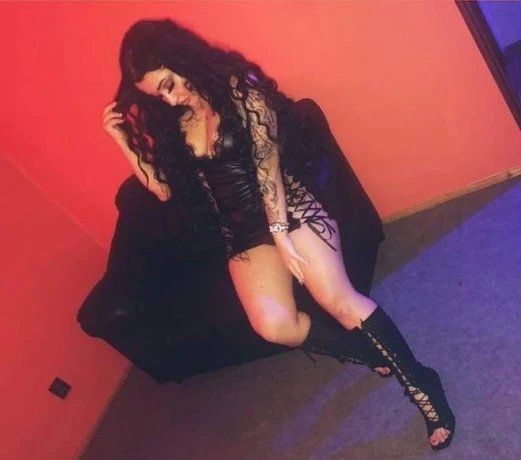 Jessica Ganz Neu — 4 / 5