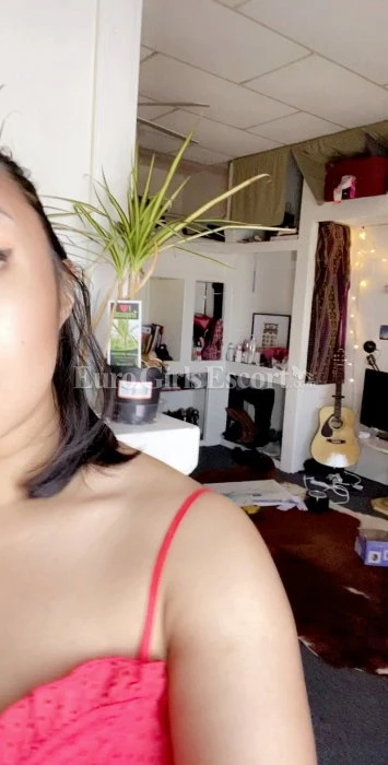 Kitty Darling, Escort, Mérida