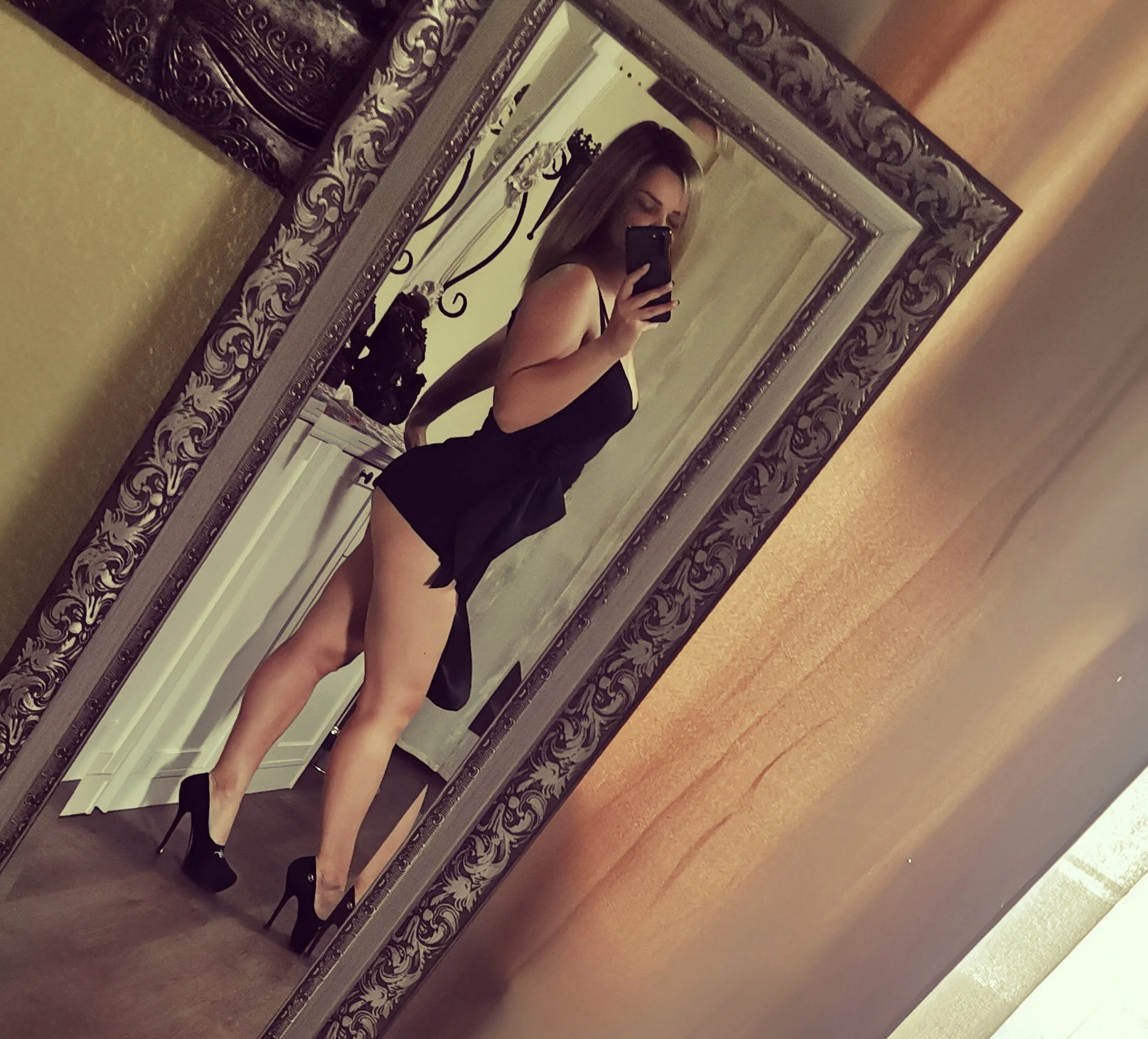 Nicole Aus Lettland — 5 / 8