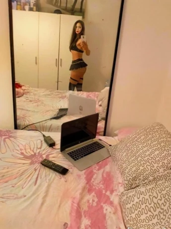 Ladyboy Kattoy — 2 / 12