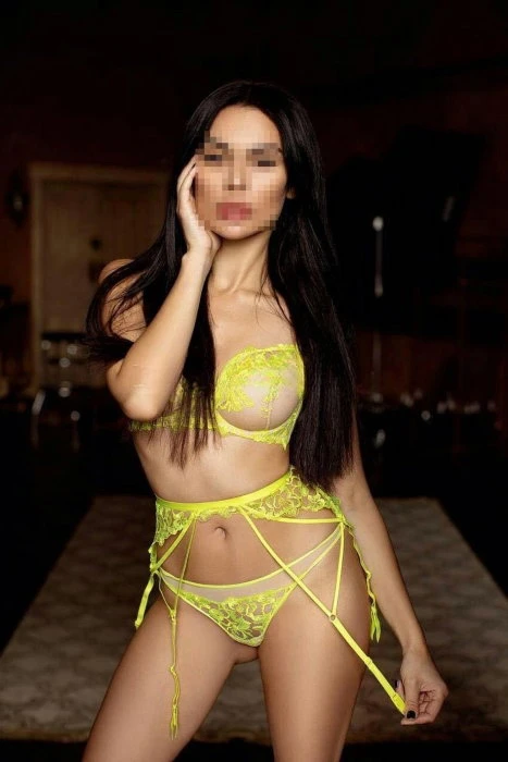 Celine, Escort, Den Haag