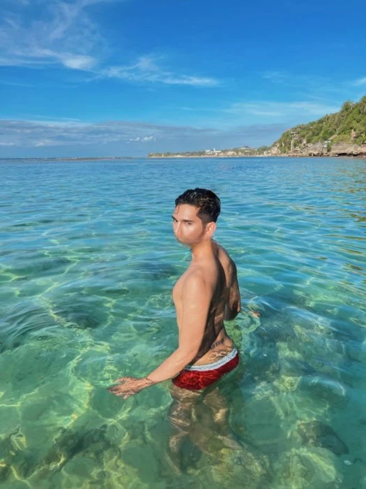 Noah Atthariq, Escort, Kuta