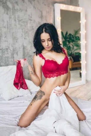 Dana Moon — 11 / 12