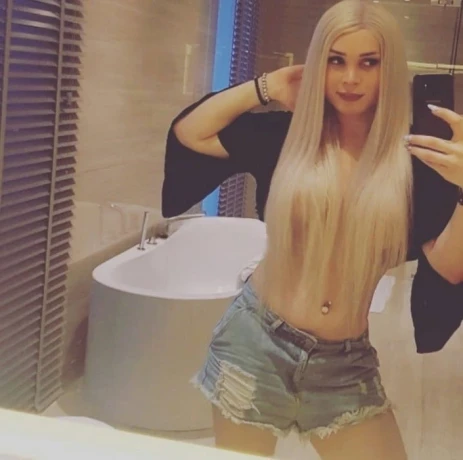 Anna Shemale Trans — 3 / 9