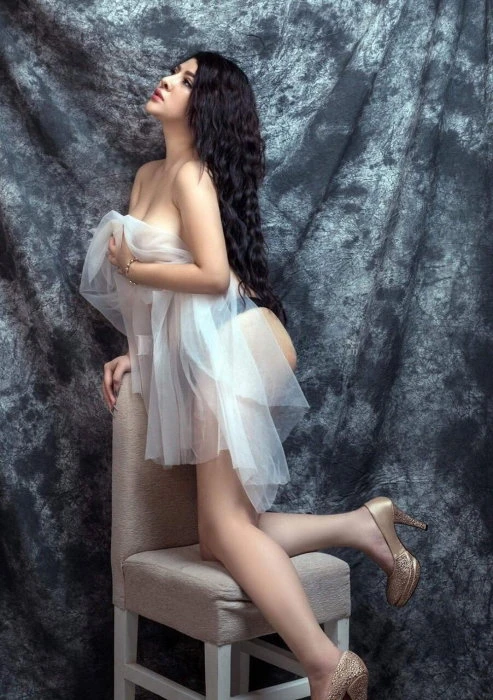 Jenifer — 5 / 12