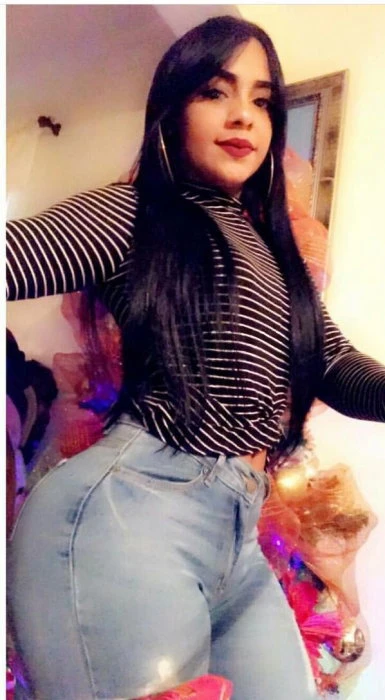 Lali — 2 / 3