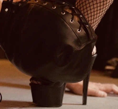 Gallen Ich Zeige Dir Mein Bizarre Welt Lust Sklave Erziehung Strap On Fisting Privat — 2 / 3