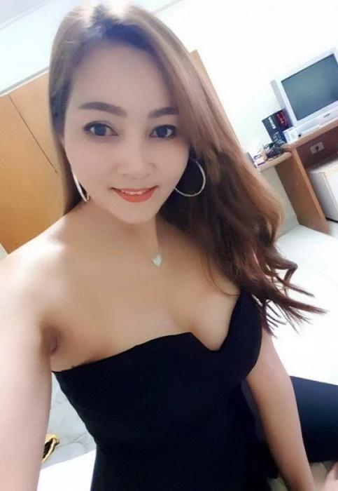 Aommy — 2 / 3