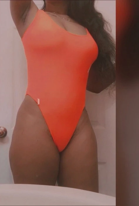 Tahlia, Escort, Kingston