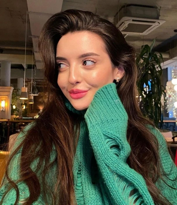 Masha — 3 / 4