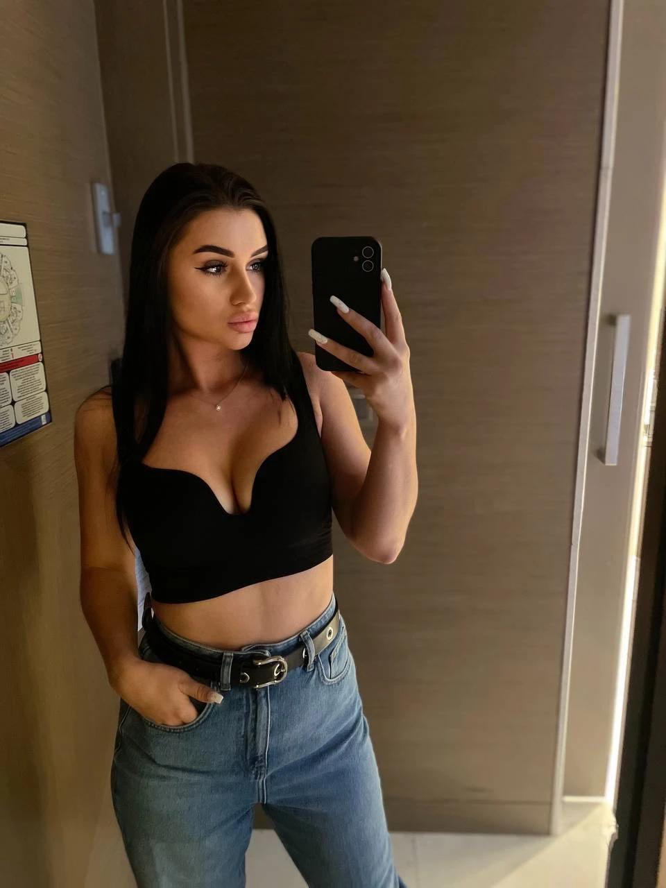 Anna — 5 / 7