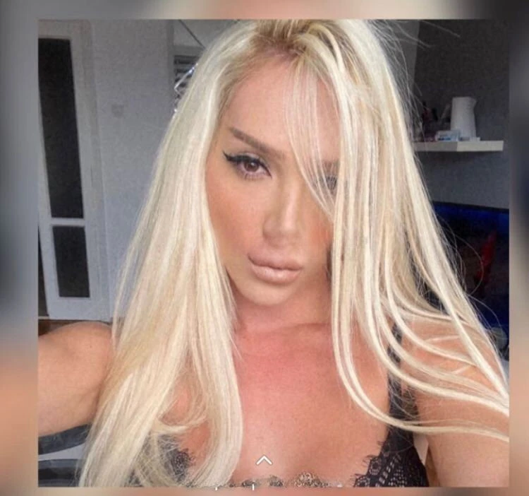 Kylie Carmen — 6 / 12