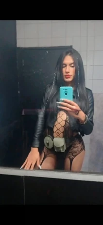 Shayk clhoe — 2 / 6