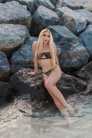 Николь — 15 / 46