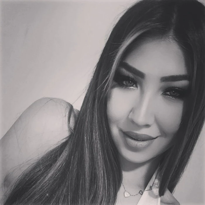 Ceyda — 2 / 3
