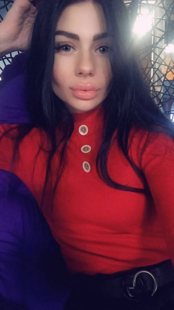 Юлия — 2 / 10
