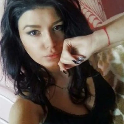 Azura, Escort, Istanbul