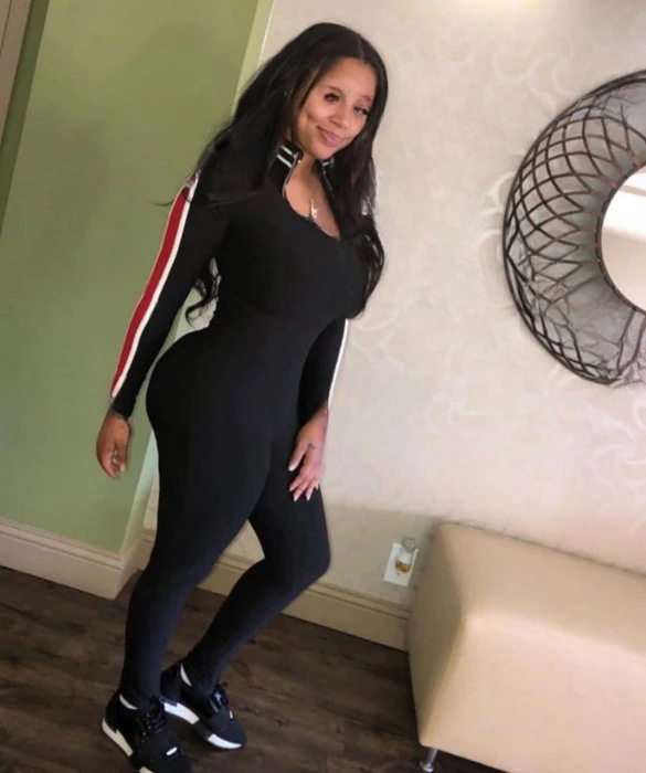 Nancy, Escort, Muscat