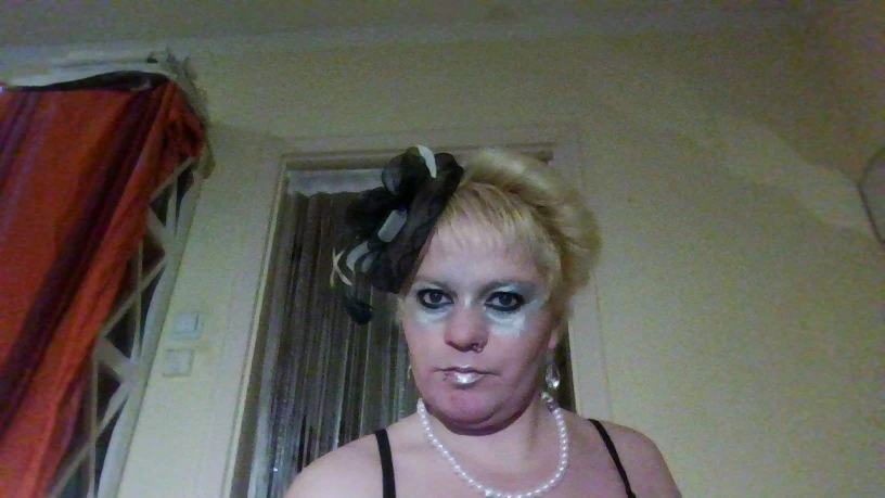 Natalie24 — 32 / 33