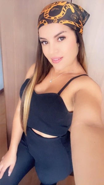 Daniela — 4 / 5