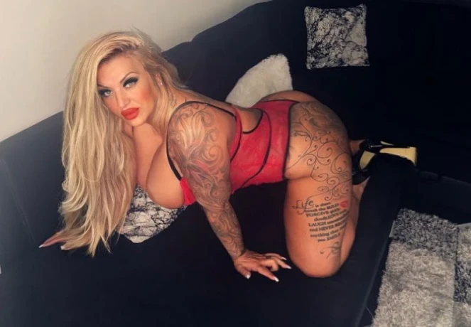 Sharon Nikita — 6 / 7