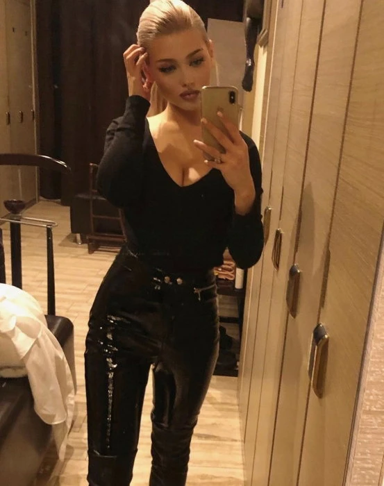 Julia, Escort, Zurich