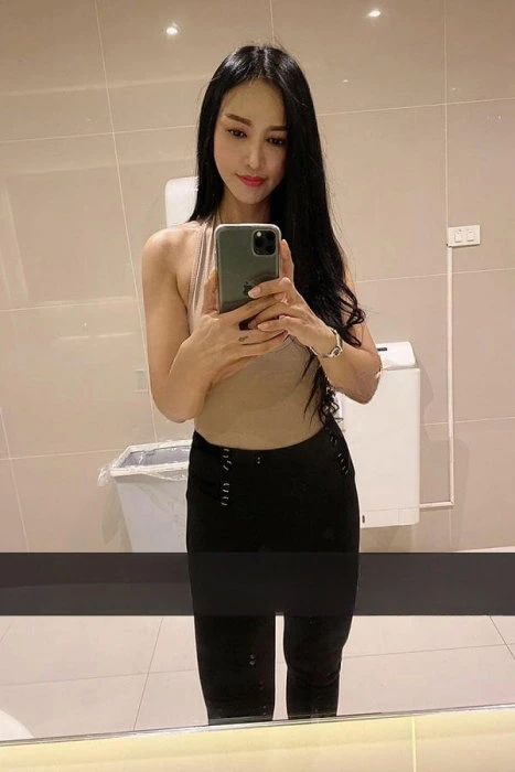Yiyi — 4 / 11