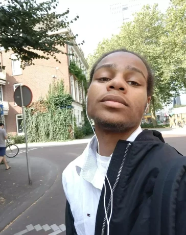 Opzoek Naar Wat Caramellooking For Some Caramel — 2 / 4