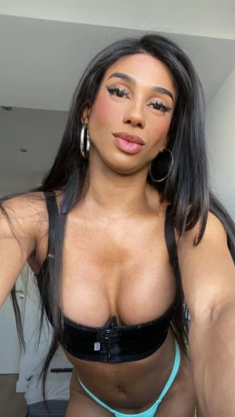 Sthephanye Lorranye — 2 / 9