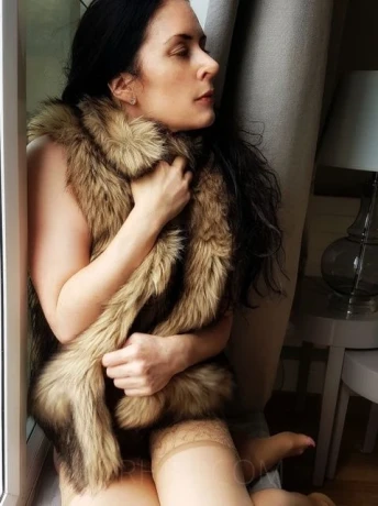 Amy Vergnés x — 12 / 15