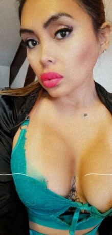 Salma Fox — 3 / 12