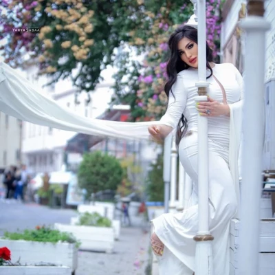 Nisren, Escort, Old East York