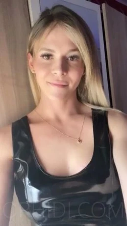 TS Millena Herrera Originalfotos! — 21 / 23