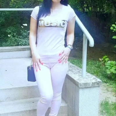 Mary, Escort, Vienna