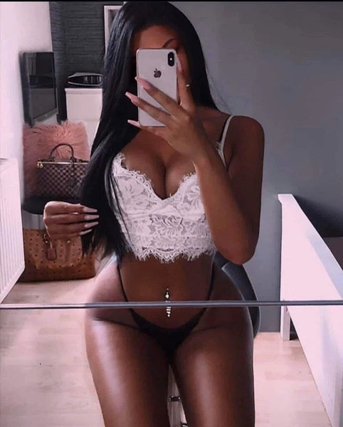 Melly — 3 / 6